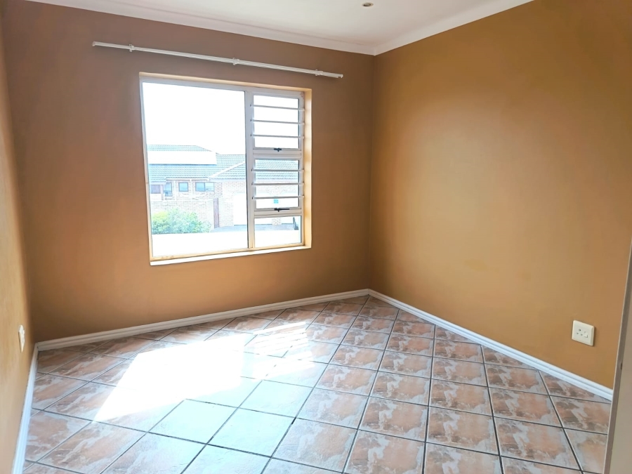 3 Bedroom Property for Sale in Wavecrest Eastern Cape